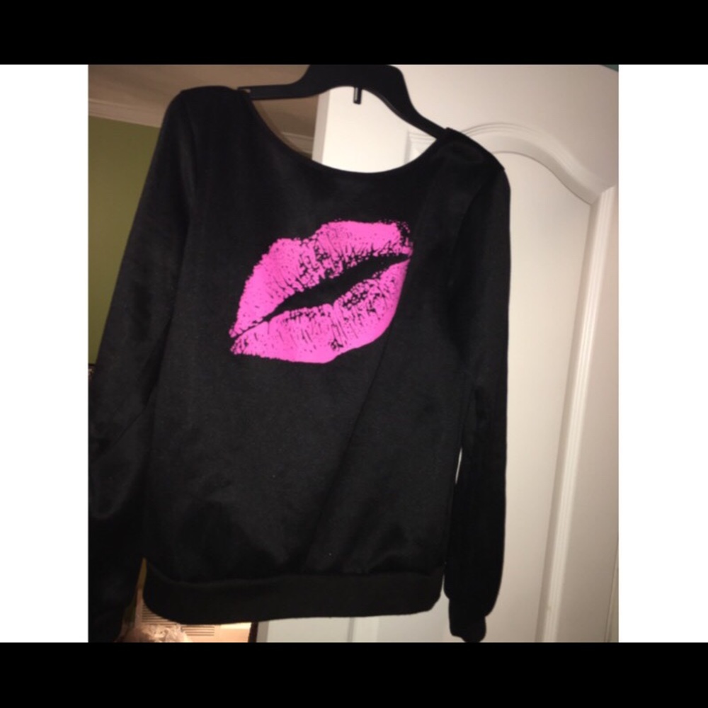 Long Sleeve Pink Lipstick Sweater